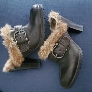 B.O.C. Shoes Women's Size 7 Faux Fur Clog High Heel Brown Tan Fur Boc